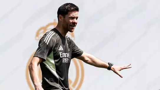 Xabi Alonso, Real Madrid ile İlk Antrenmana Çıktı