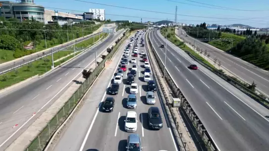 Kocaeli'de Bayram Dönüş Trafiği