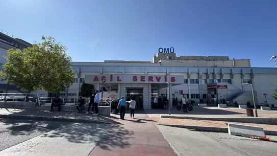 Denizde Boğulma Tehlikesi Geçiren Genç Hastaneye Kaldırıldı