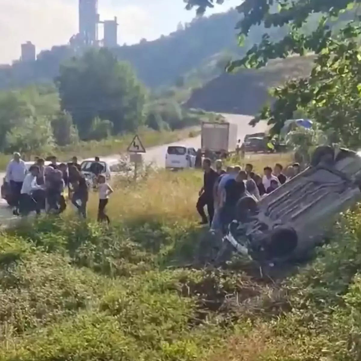 Yığılca'da Otomobil Devrildi, Sürücü Yaralı