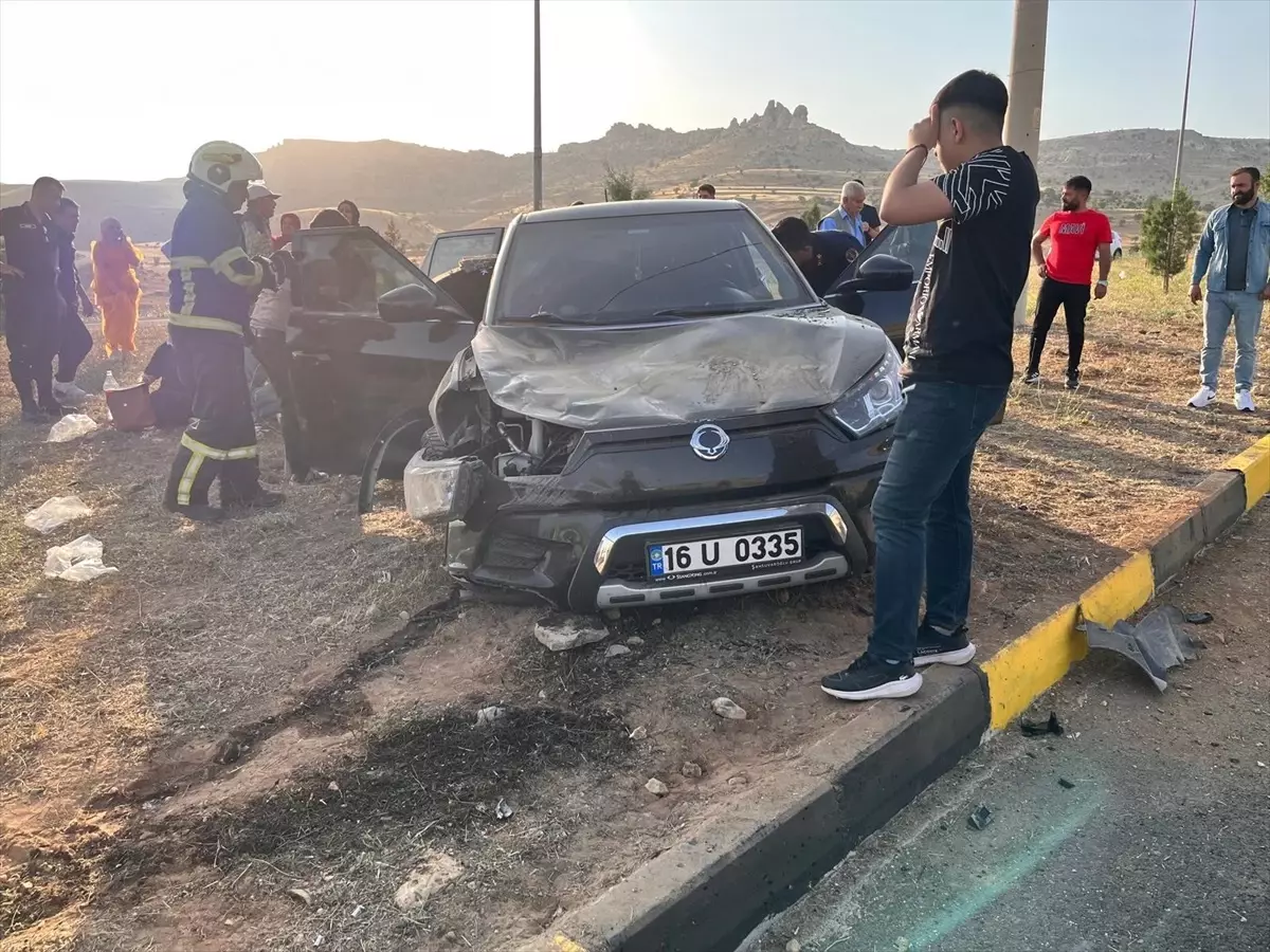 Mardin'de Kaza: 9 Yaralı