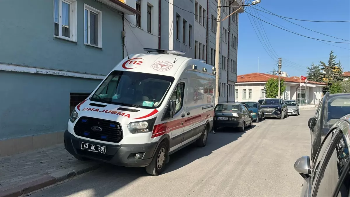 Eski Belediye Başkanı Ekrem Taşkesdik Evinde Ölü Bulundu